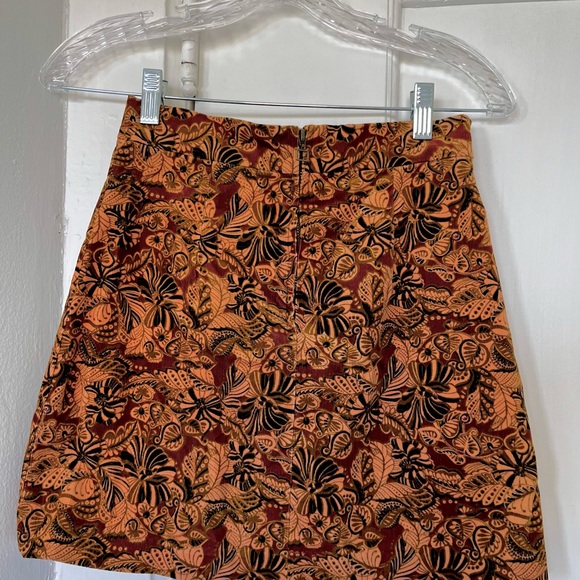 Zara XS courduroy skirt with pockets - Picture 1 of 2